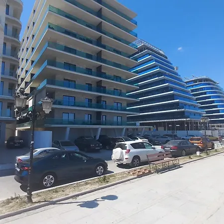 Promenada - Beachfront Mamaia Nord